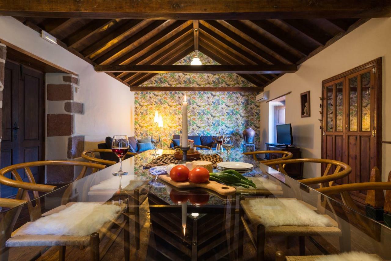 Bohemian Hideaway Finca - 2 Unique Houses With Shared Pool Santa Lucia Dış mekan fotoğraf