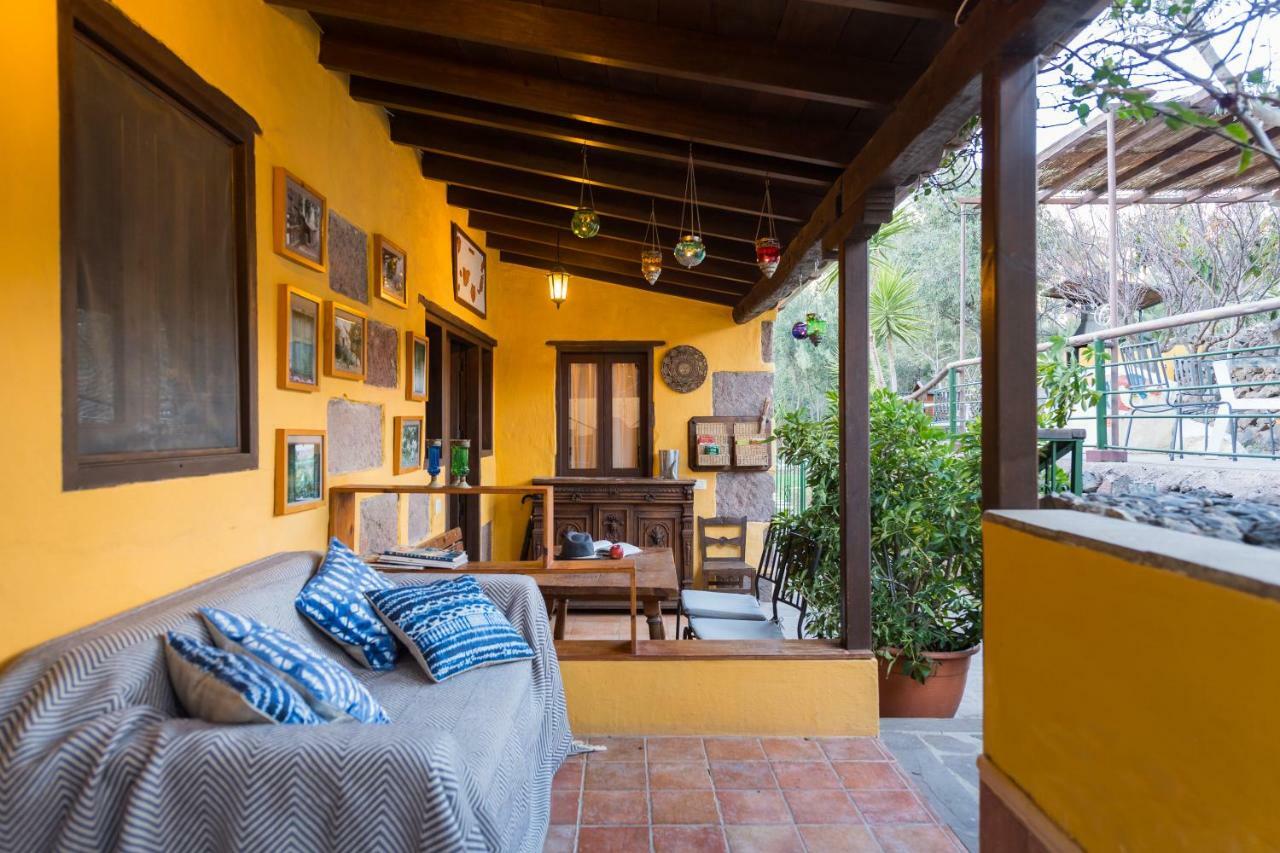 Bohemian Hideaway Finca - 2 Unique Houses With Shared Pool Santa Lucia Dış mekan fotoğraf