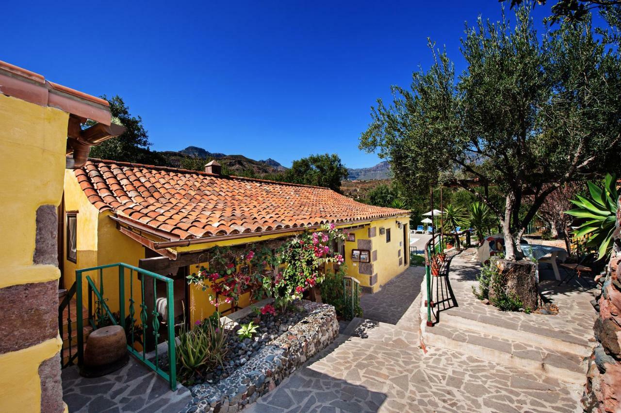 Bohemian Hideaway Finca - 2 Unique Houses With Shared Pool Santa Lucia Dış mekan fotoğraf